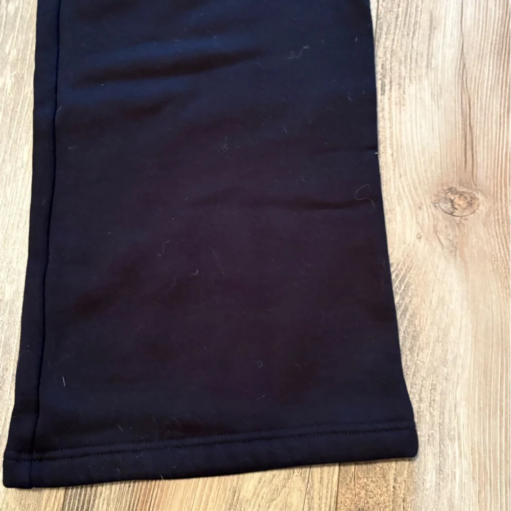 NWOT High Waist Black Cargo Sweatpants - Picture 4 of 6